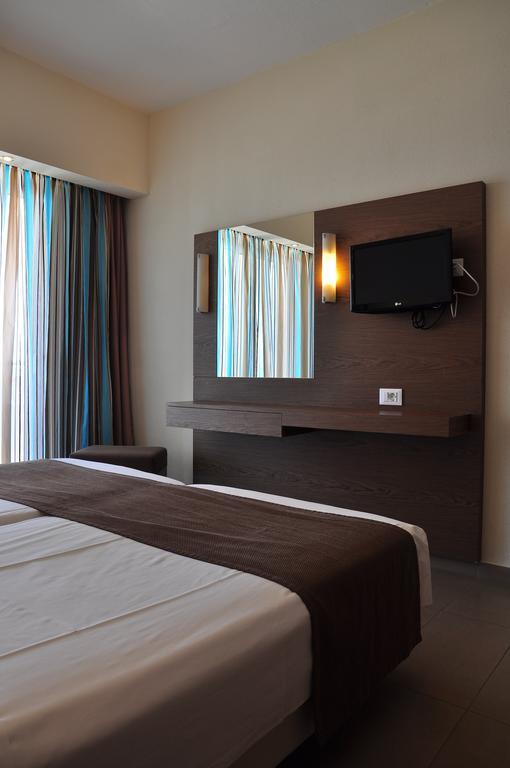 Sea Melody Beach Hotel Apartments 伊利索斯 客房 照片